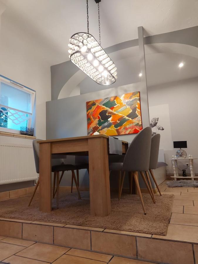 Apartament Przy Ratuszu Boguszów-Gorce Dış mekan fotoğraf